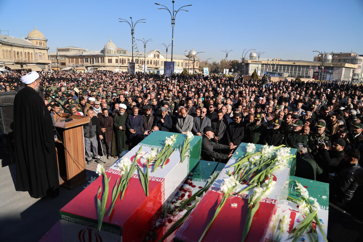 تصاویر / تشییع شهدای گمنامدر همدان