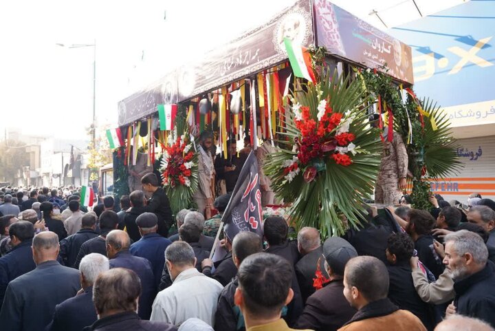 تصاویر / تشییع شهدای گمنام توسط مردم استان قزوین