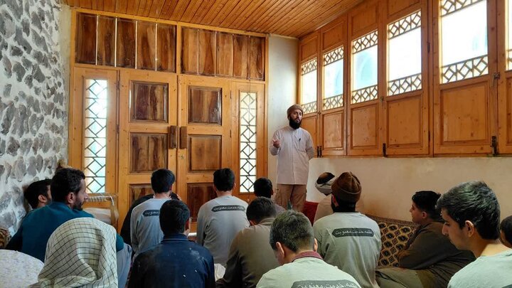 تصاویر /اردوی جهادی  مدرسه  علمیه صالحیه قزوین در روستای یارود الموت غربی