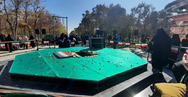 تصاویر/مراسم تشییع شهید گمنام در پارک‌شهدای گمنام اراک