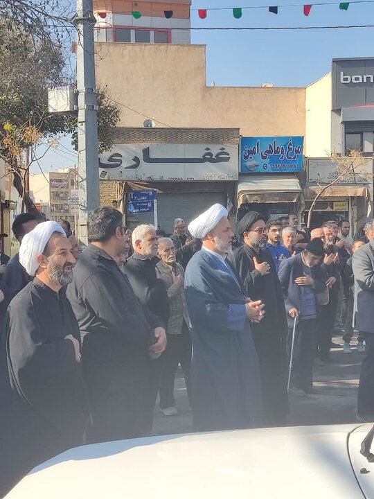 تصاویر/کاروان عزاداری شهادت حضرت زهرا (س)در ساوه