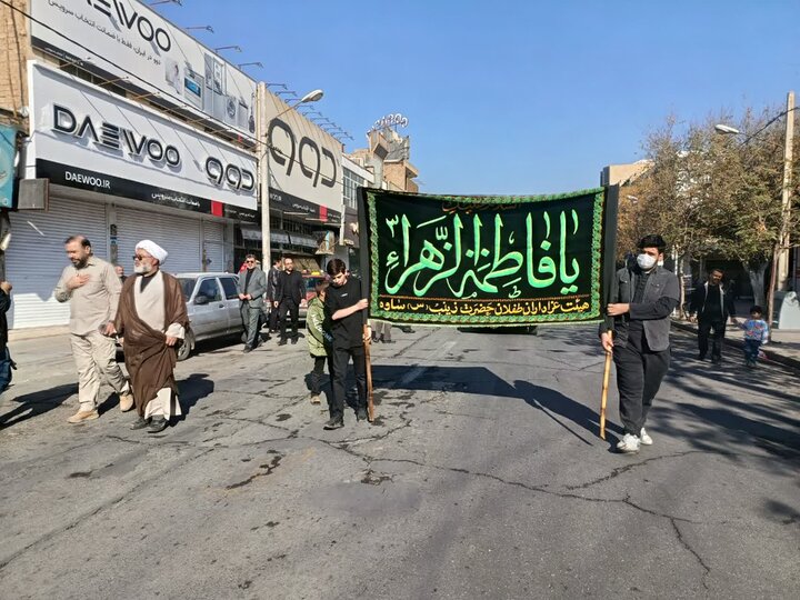 تصاویر/کاروان عزاداری شهادت حضرت زهرا (س)در ساوه