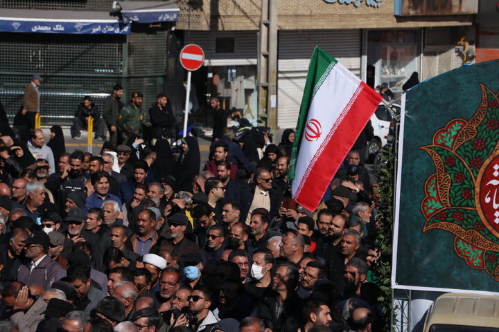 جلوه ای از شکوه تشییع شهدای فاطمی در اراک