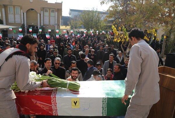 تصاویر /  مراسم تشییع و تدفین شهید گمنام در دادگستری کل استان قزوین