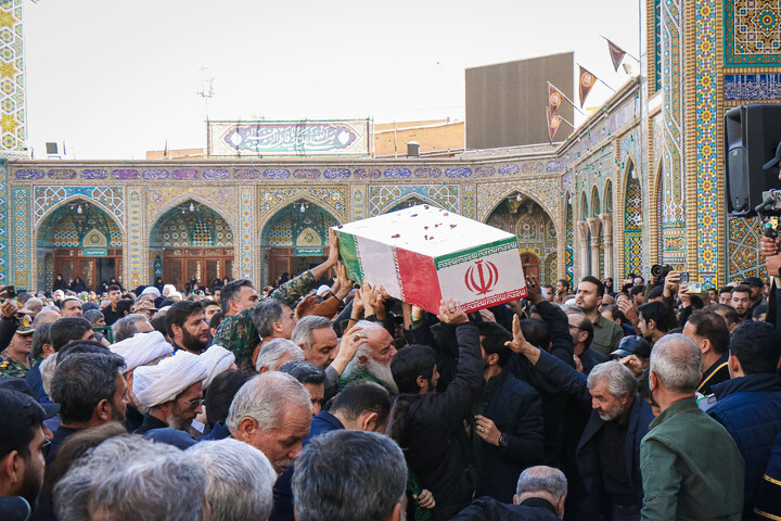 تصاویر/ تشییع پیکر مطهر شهدای گمنام در قم-2