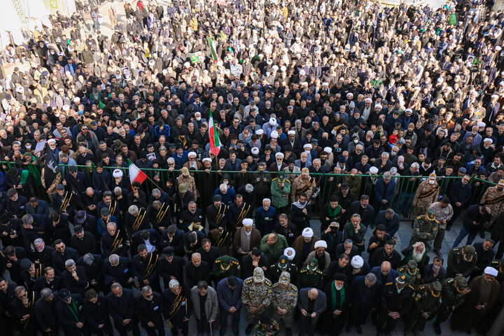 تصاویر/ تشییع پیکر مطهر شهدای گمنام در قم-2