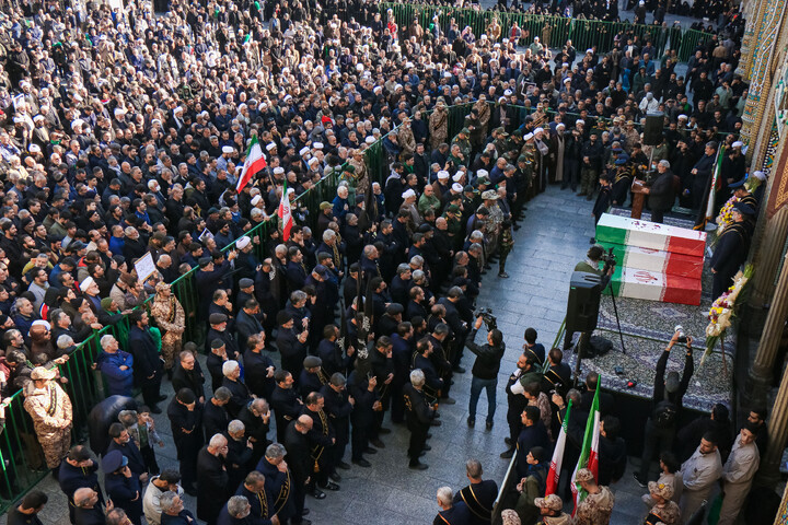 تصاویر/ تشییع پیکر مطهر شهدای گمنام در قم-2