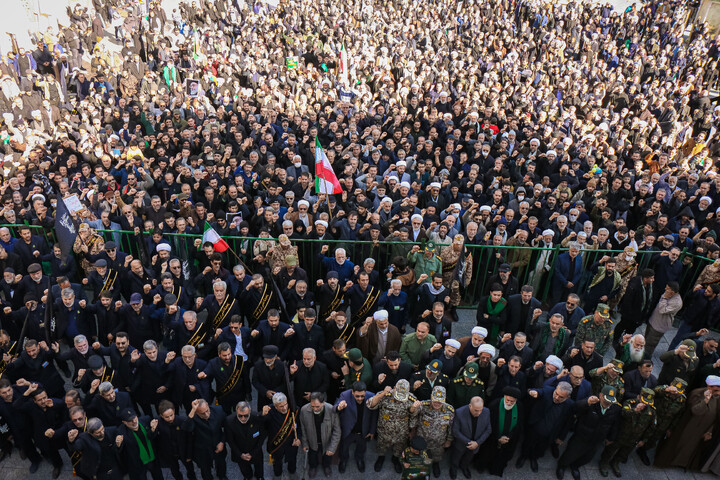 تصاویر/ تشییع پیکر مطهر شهدای گمنام در قم-2