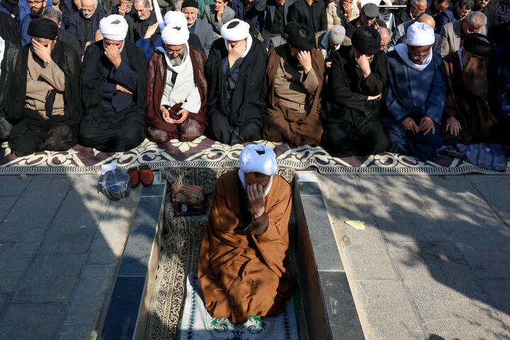 تصاویر / اقامه نماز باران توسط نماینده ولی فقیه در استان قزوین