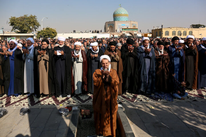 تصاویر / اقامه نماز باران توسط نماینده ولی فقیه در استان قزوین