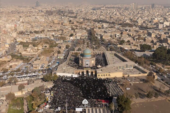 تصاویر / اقامه نماز باران توسط نماینده ولی فقیه در استان قزوین