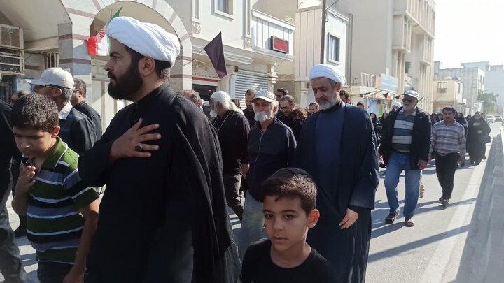 تصاویر/ حرکت دسته‌جات عزاداری در خارگ