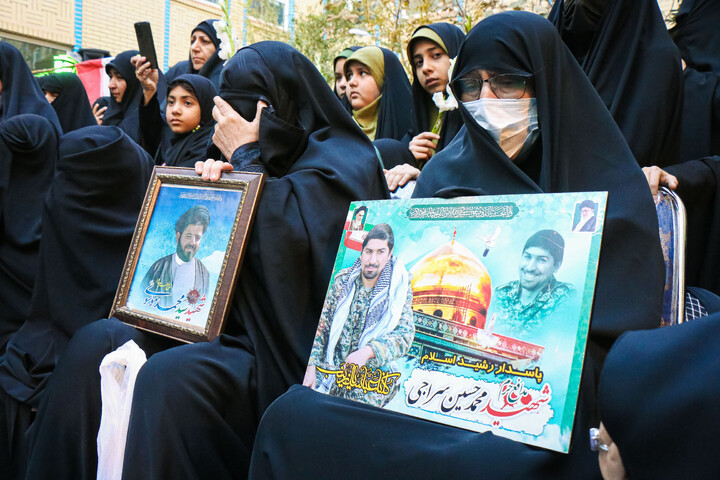 تصاویر/ تدفین شهید گمنام در مدسه علمیه آمنه