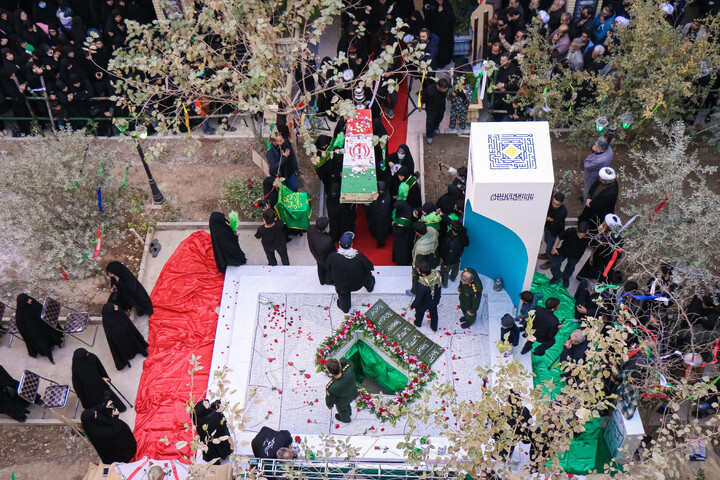 تصاویر/ تدفین شهید گمنام در مدسه علمیه آمنه