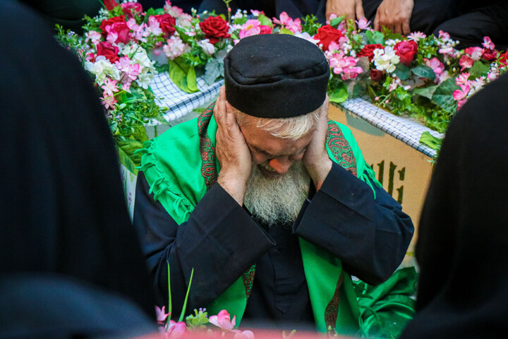 تصاویر/ تدفین شهید گمنام در مدسه علمیه آمنه