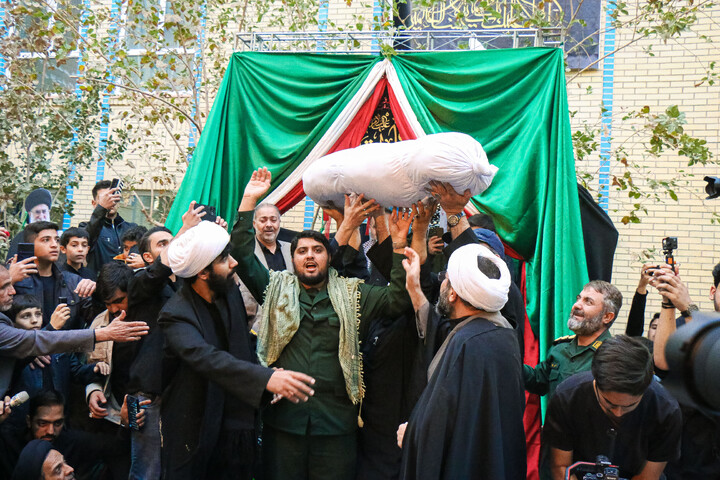 رتتصاویر/ تدفین شهید گمنام در مدسه علمیه حض آمنه