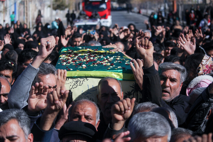 تصاویر| تدفین شهید گمنام در مرکز توانبخشی علی اکبر(ع) بیرجند