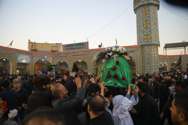 تصاویر / مراسم عزاداری روز شهادت حضرت زهرا (س) در حرم حضرت معصومه (س)