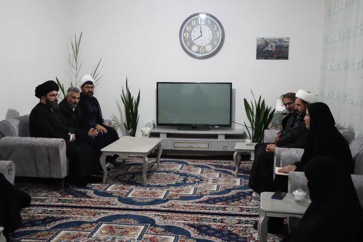 تصاویر | دیدار نماینده ولی فقیه در زنجان با خانواده شهدای اقتدار ابهر