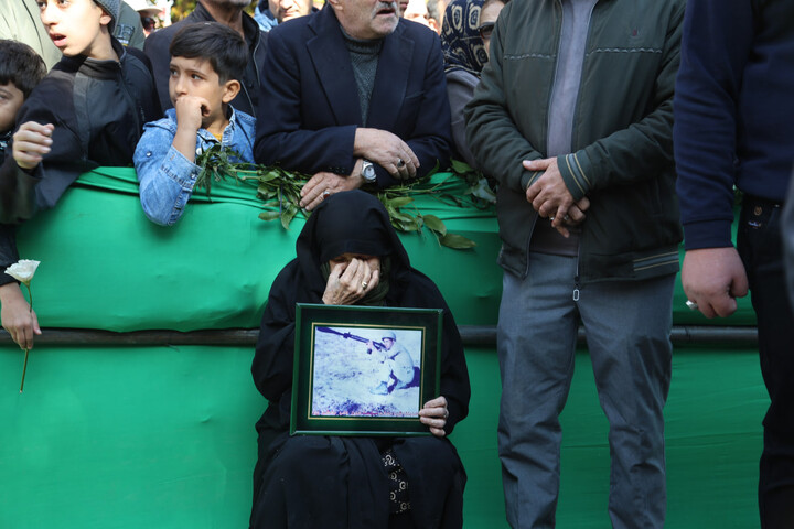 تصاویر / تشیین و تدفین شهید گمنام در شهرک الوند همدان