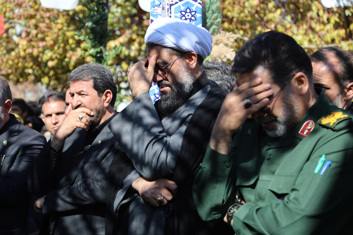 تصاویر / تشیین و تدفین شهید گمنام در شهرک الوند همدان