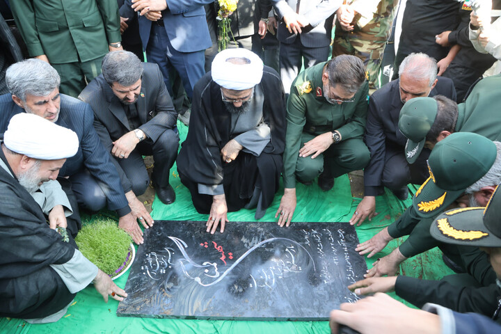 تصاویر / تشیین و تدفین شهید گمنام در شهرک الوند همدان