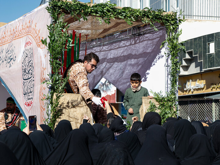 تشییع و خاکسپاری شهدای گمنام در شهرکرد