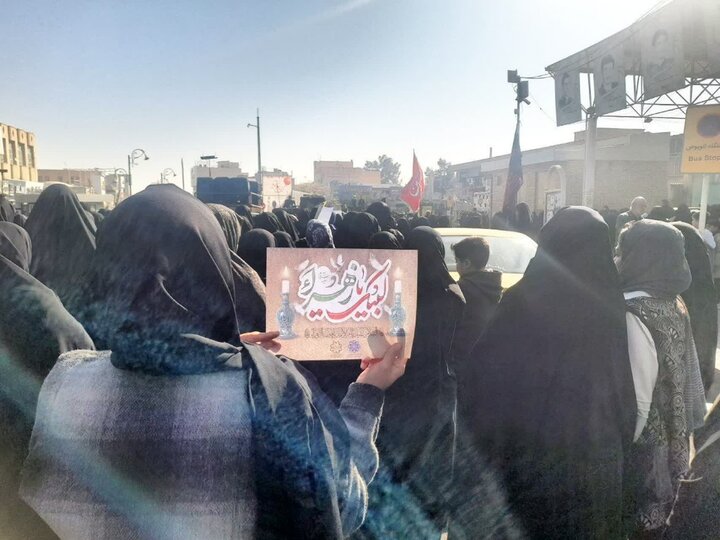 تصاویر/حضور طلاب ساوجی در حرکت کاروان غم در ساوه