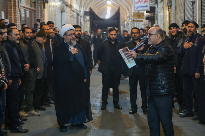 تصاویر |  عزاداری دستجات حسینی در بازار بزرگ تبریز
