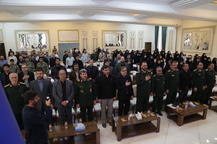 تصاویر/ همایش تجلیل از فعالان جبهه فرهنگی بوشهر