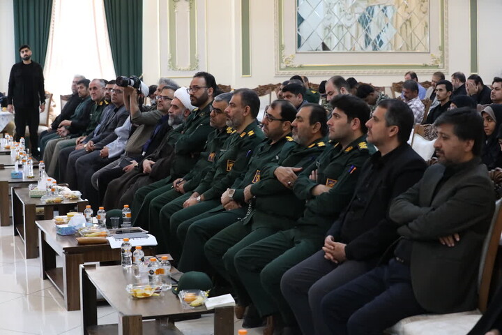 تصاویر/ همایش تجلیل از فعالان جبهه فرهنگی بوشهر