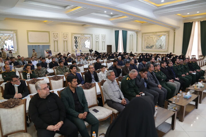 تصاویر/ همایش تجلیل از فعالان جبهه فرهنگی بوشهر