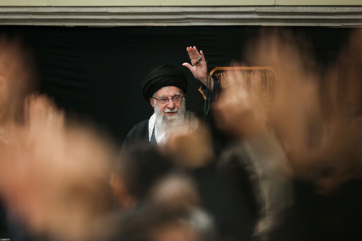 تصاویر/ مراسم عزاداری شام شهادت حضرت فاطمةالزهرا (سلام‌الله‌علیها) در حسینیه امام خمینی(ره)