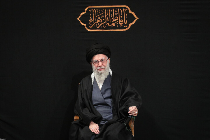 تصاویر/ مراسم عزاداری شام شهادت حضرت فاطمةالزهرا (سلام‌الله‌علیها) در حسینیه امام خمینی(ره)