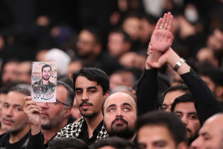 تصاویر/ مراسم عزاداری شام شهادت حضرت فاطمةالزهرا (سلام‌الله‌علیها) در حسینیه امام خمینی(ره)