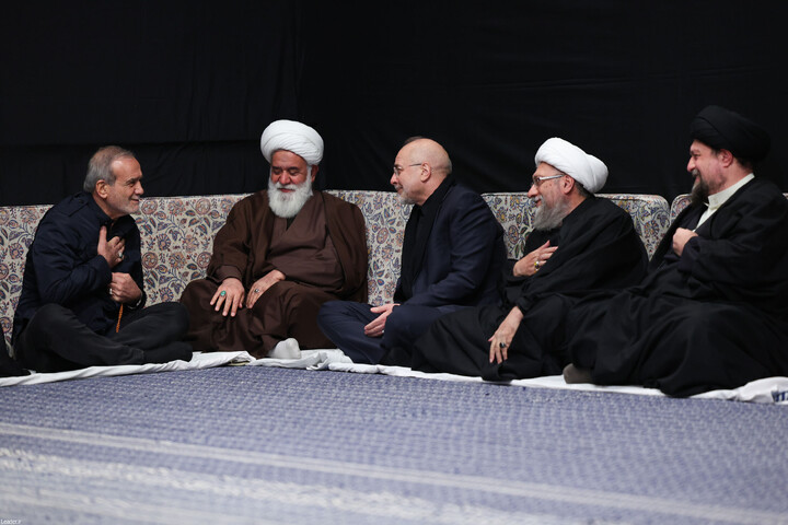 تصاویر/ مراسم عزاداری شام شهادت حضرت فاطمةالزهرا (سلام‌الله‌علیها) در حسینیه امام خمینی(ره)