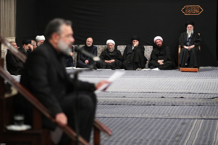 تصاویر/ مراسم عزاداری شام شهادت حضرت فاطمةالزهرا (سلام‌الله‌علیها) در حسینیه امام خمینی(ره)