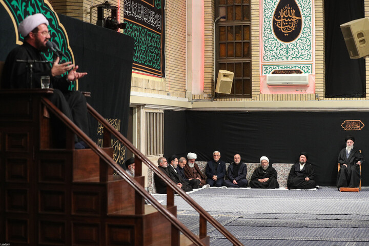 تصاویر/ مراسم عزاداری شام شهادت حضرت فاطمةالزهرا (سلام‌الله‌علیها) در حسینیه امام خمینی(ره)