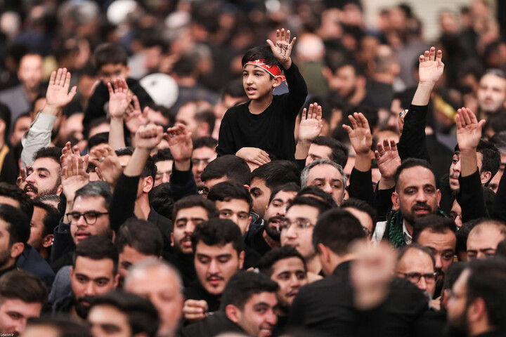 تصاویر/ مراسم عزاداری شام شهادت حضرت فاطمةالزهرا (سلام‌الله‌علیها) در حسینیه امام خمینی(ره)