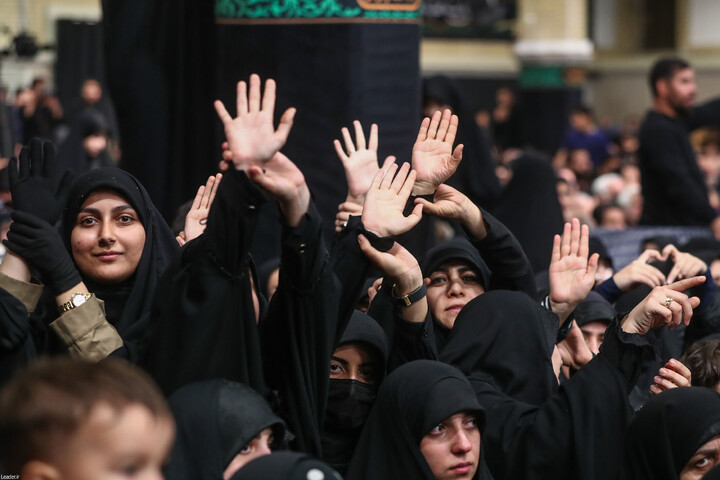 تصاویر/ مراسم عزاداری شام شهادت حضرت فاطمةالزهرا (سلام‌الله‌علیها) در حسینیه امام خمینی(ره)