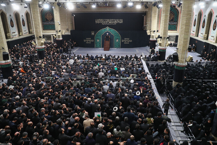 تصاویر/ مراسم عزاداری شام شهادت حضرت فاطمةالزهرا (سلام‌الله‌علیها) در حسینیه امام خمینی(ره)