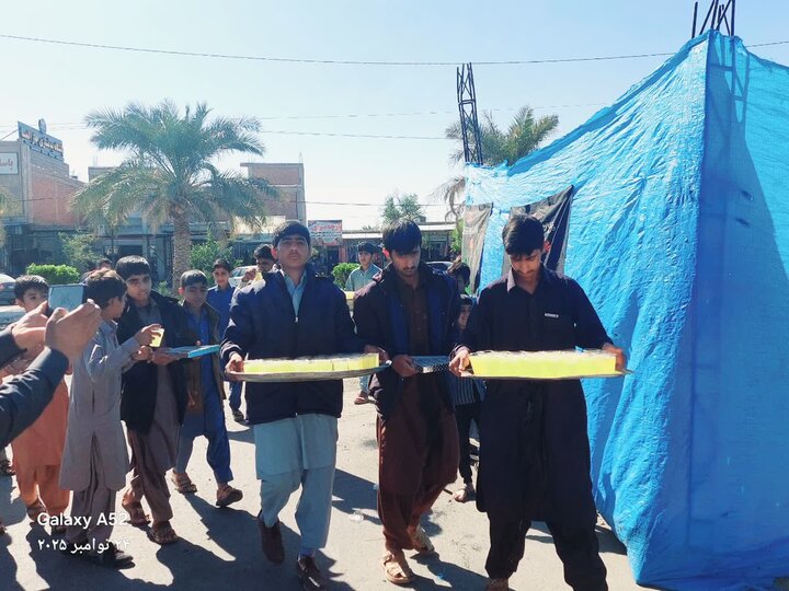 تصاویر / برپایی ایستگاه صلواتی در جازموریان