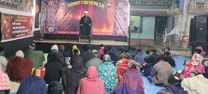 পশ্চিমবঙ্গ জুড়ে শ্রদ্ধা ও শোকের আবহে পালিত হল হজরত ফাতিমা জাহরা (সা.আ.)–এর শাহাদাত দিবস/ছবি