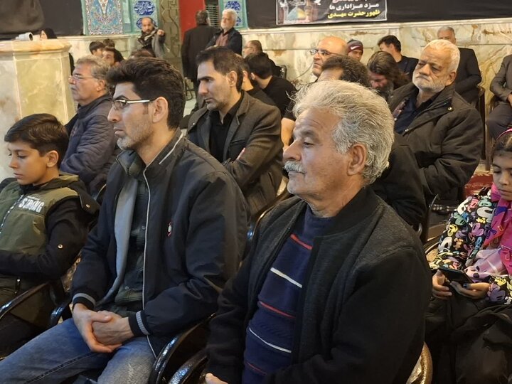 تصاویر/ مراسم عزاداری شام شهادت حضرت فاطمة الزهرا(س)در هیئت علی اصغری آران و بیدگل