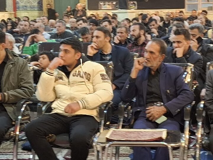 تصاویر/ مراسم عزاداری شام شهادت حضرت فاطمة الزهرا(س)در هیئت علی اصغری آران و بیدگل