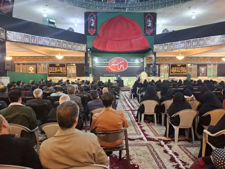 تصاویر/ مراسم عزاداری شام شهادت حضرت فاطمة الزهرا(س)در هیئت علی اصغری آران و بیدگل