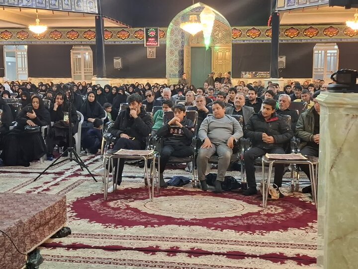تصاویر/ مراسم عزاداری شام شهادت حضرت فاطمة الزهرا(س)در هیئت علی اصغری آران و بیدگل