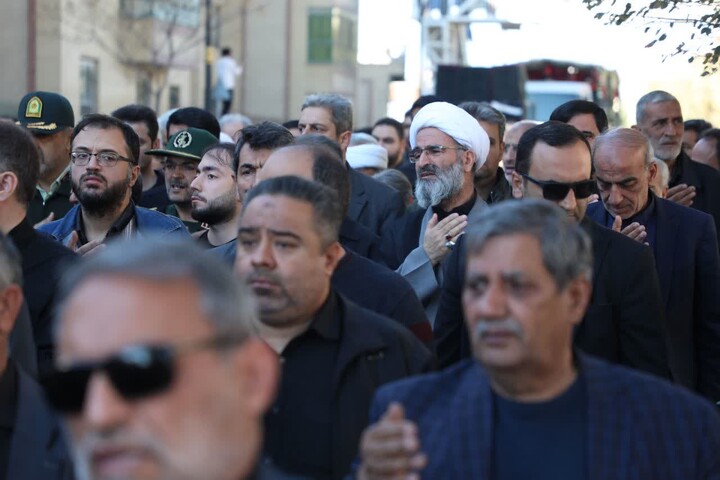 تصاویر/ آیین تشییع پیکر مطهر ۸ شهید گمنام دفاع مقدس در سمنان