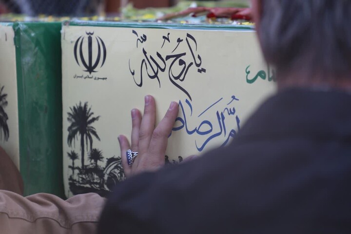 تصاویر/ آیین تشییع پیکر مطهر ۸ شهید گمنام دفاع مقدس در سمنان