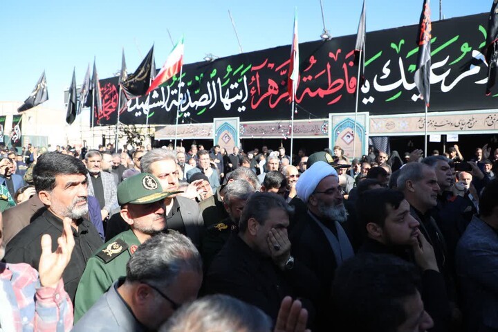 تصاویر/ آیین تشییع پیکر مطهر ۸ شهید گمنام دفاع مقدس در سمنان